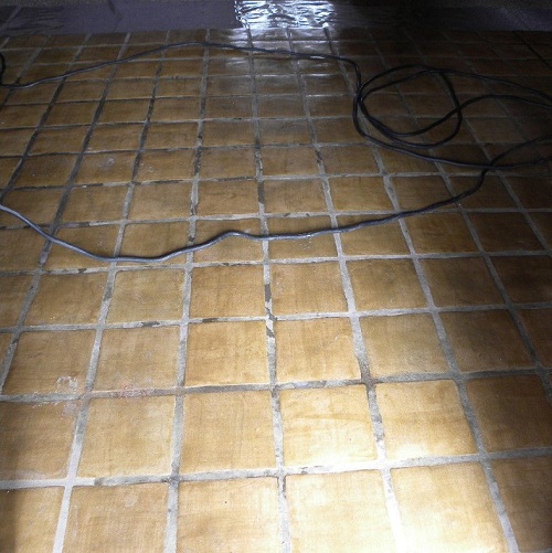 tile before cleaning